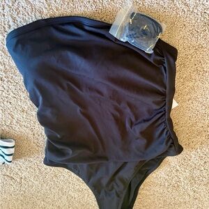 Shade & Shore Black One-Piece Swimsuit